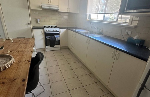 St Andrews Cottage | Pet Friendly - Rural Sanctuary in St Andrews, Victoria