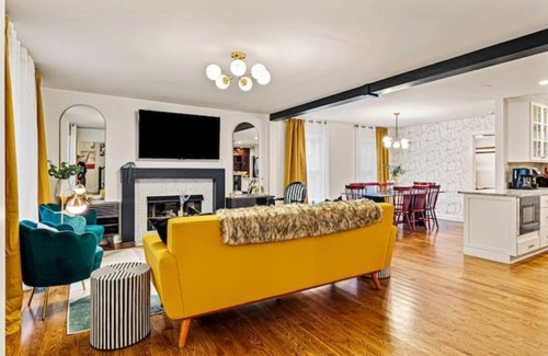 Bent Creek House | Pet-Friendly, Sauna, Hot Tub, Game Room, Two Firepits, Sleeps 12