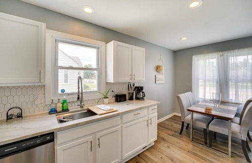 Southfield House | Pet-Friendly Southfield House with Ping-Pong Table!