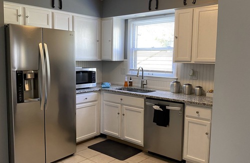 Lexington House | Pet friendly, spacious home in heart of Lexington n