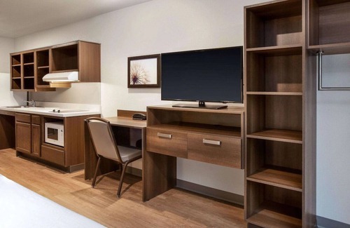 Greenbelt Hotel | Pet-Friendly Studio Close to NASA w/Easy Metro Access to Downtown DC - 2 Units
