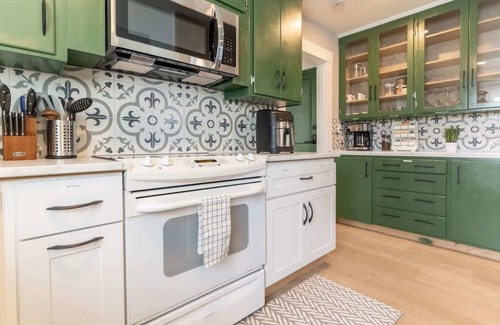 Monta Vista House | Pet-Friendly Tacoma Gem: Spacious 4BR Gated Home