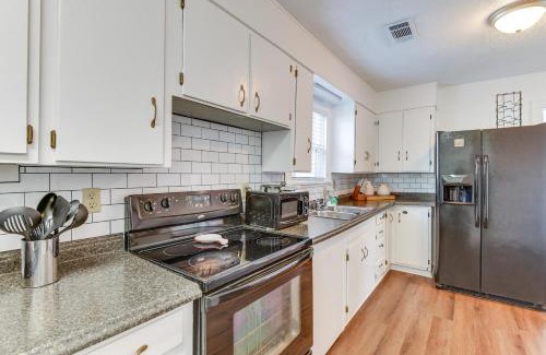 Sayles Blvd. Area House | Pet-Friendly Texas Abode with Patio and Fenced-In Yard
