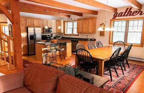 Ludlow House | Pet Friendly Timber Frame Home in a True Vermont Setting, Deck with New Hot Tub,