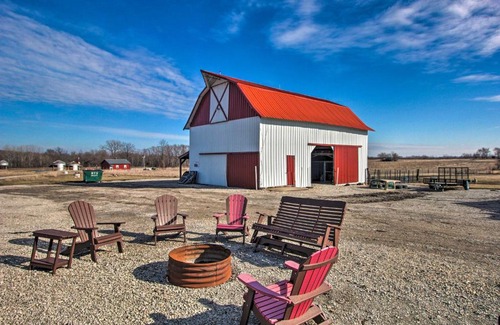 Dawn Apartment | Pet-Friendly Vacation Rental in Braymer!