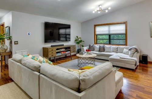 Wellington House | Pet-Friendly Wellington Vacation Rental on Canal!