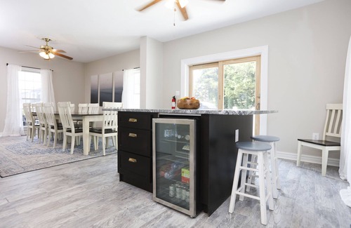 West Cape May House | Pet Friendly with a pool! n
