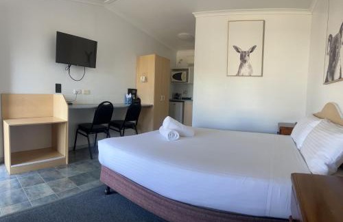 Roma Hotel | Pete's Place Roma
