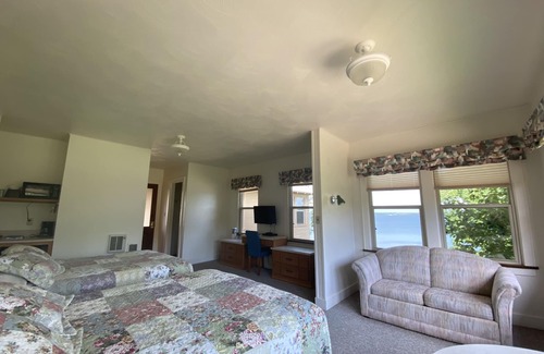 Glenwood Hotel | Peters Sunset Beach Resort