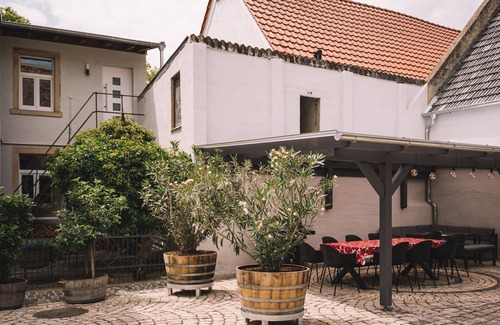 Alzey House | Petershof Winery, Germany