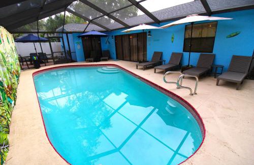 Palm Harbor House | PetFriendlySpaciousHomeByCrystalBeachGameRoomPOOL