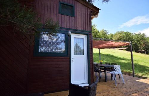 Layrac Ski Chalet | Petit chalet au Lac de Goulens avec piscine commune - 2 adultes et 1 enfant