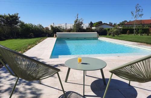 Montauban Bed & Breakfast | Petit coin de paradis, calme et confort garantie ! Chambre indépendante dans une dépendance !