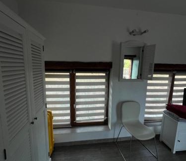 Bagnols-en-Foret House | Petite Maison à la Ferme
