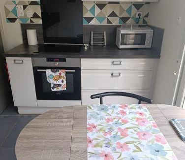 Le Faou Apartment | Petite Maison a deux pas du centre