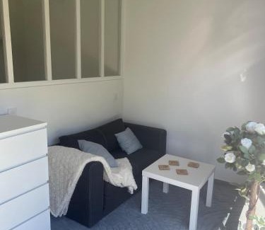 Beynost House | Petite maison au calme