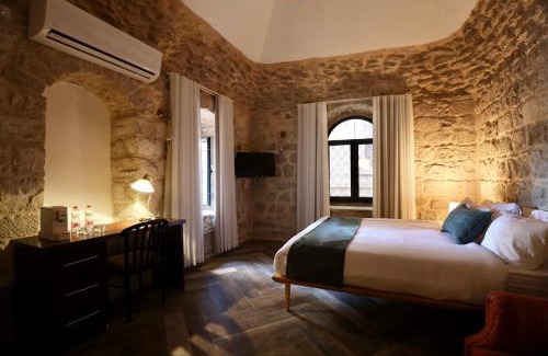 Old City Hotel | Petrakis Inn