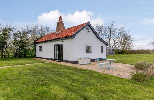 Wymondham House | Pettingalls Farm Cottage