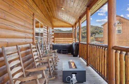 Pigeon Forge House | PF Plunge 4 Bedroom Cabin Private Indoor Pool Game Room Hot Tub Prime Location