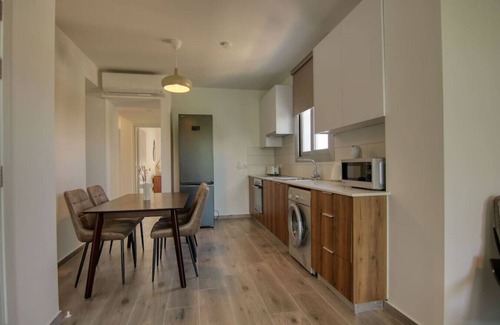 Larnaca Apartment | Phaedrus Living: Coral Suites Seabreeze