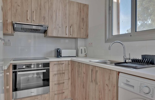 Strovolos Apartment | Phaedrus Living: Eolus Residences Aphrodite