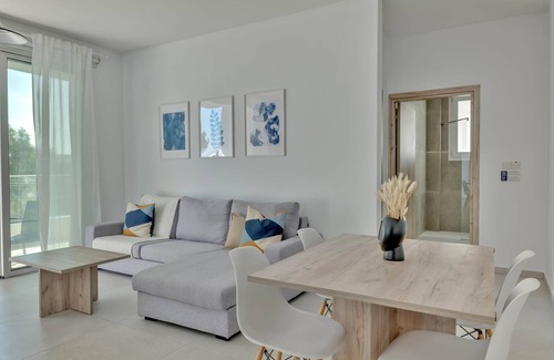 Strovolos Apartment | Phaedrus Living: Eolus Residences Aphrodite