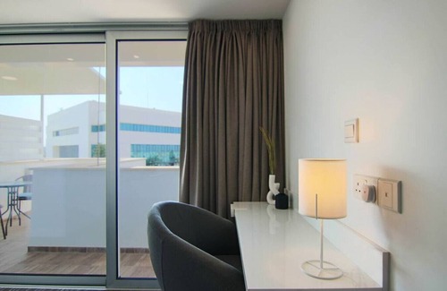 Acropolis Apartment | Phaedrus Living: Luxury Suite Nicosia 504