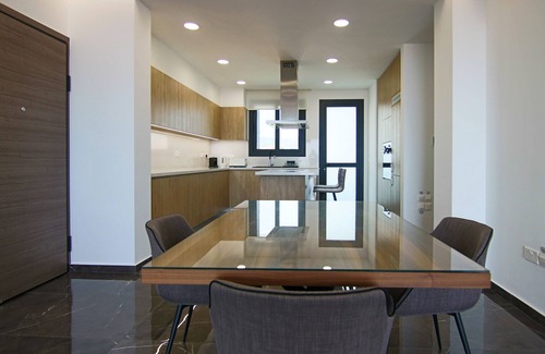 Agios Athanasios Apartment | Phaedrus Living: Sea View Anna Residence 302