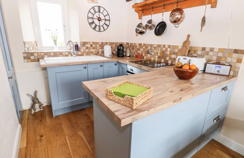 Fremington House | PHEASANT COTTAGE, pet friendly, character holiday cottage in Reeth