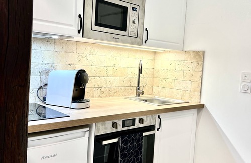 Romorantin-Lanthenay Apartment | Phoebus:Arrivée autonome-Netflix-Clim-Linge Inclus