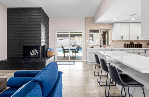 Villa De Paz House | Phoenix 4 Br Retreat Pool Dog Friendly Games