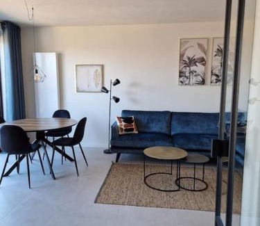 Rooigem Apartment | Phoenix