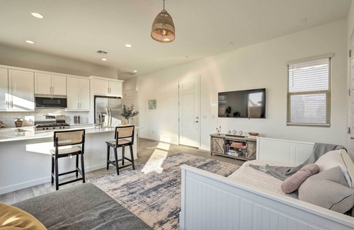 Maryvale Apartment | Phoenix Casita: 2 Mi to State Farm Stadium!