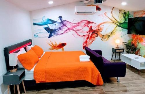 Downtown Phoenix House | Phoenix Retreat - Studio with King Bed - 10 min from Airp - Unit C