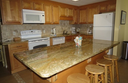 Orange Beach East Condo | Phoenix X 3 BR, Oct-Dec 150-160; Great Reviews. Indoor and outdoor pools,