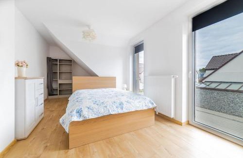 Zabierzow Villa | Piękny dom blisko lasu i Krakow Airport