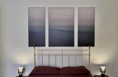 Centro Storico Sud Apartment | [Piazza Vittoria] Historic Netflix penthouse