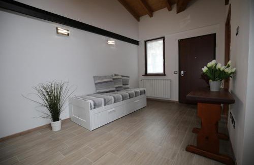 Arona Apartment | PICCOLA VILLA nel Centro Storico