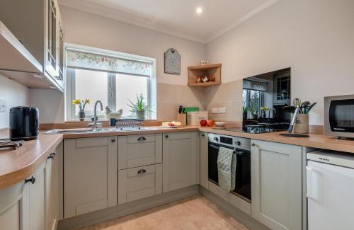 Westbury House | Picquet View