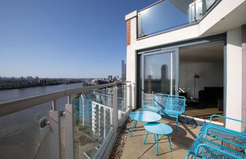 Island Gardens Apartment | Pics Worthy London 2 BR 2 Bath Flat Thames View Sleep 6