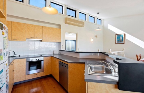 Inverloch House | Picture Perfect on Pier!