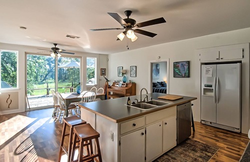 Anderson House | Picturesque Getaway on the Sacramento River - Perfect for Groups and Families