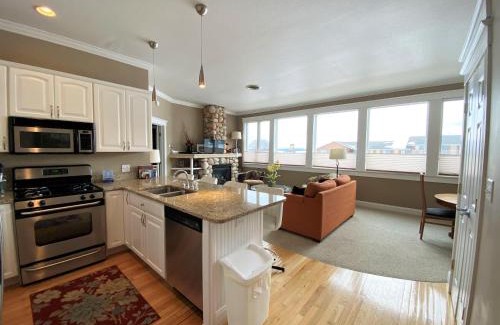 St Ignace Apartment | Pier Harbor #1