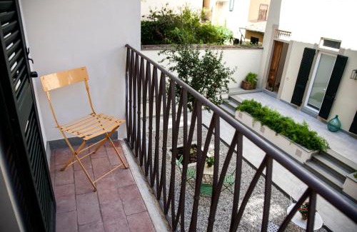 Sant' Ambrogio Apartment | Pietrapiana34 Boutique Apartments
