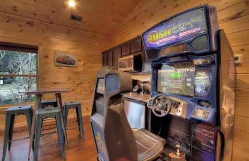 Pigeon Forge Cabin | Pigeon Forge - Big Cypress Mansion - 12 Bdrms.
