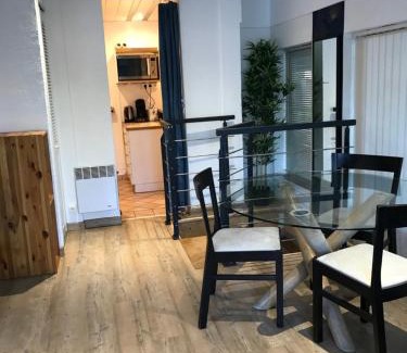 Les Iles Apartment | Pilier de la Fontaine - avec parking