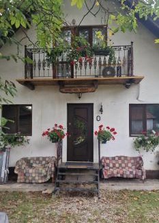 Dobarlau House | Pilisca Holiday Home
