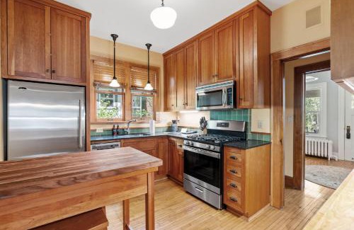 Kingfield House | Pillsbury Hideaway