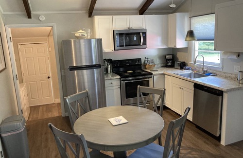 Zion Crossroads Cottage | Pine Grove Cottage - Visit Monticello, Charlottesville & Many Local Wineries