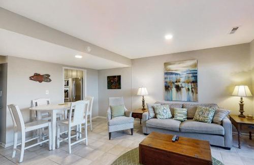 Pine Knoll Shores Apartment | Pine Knoll Townes #2